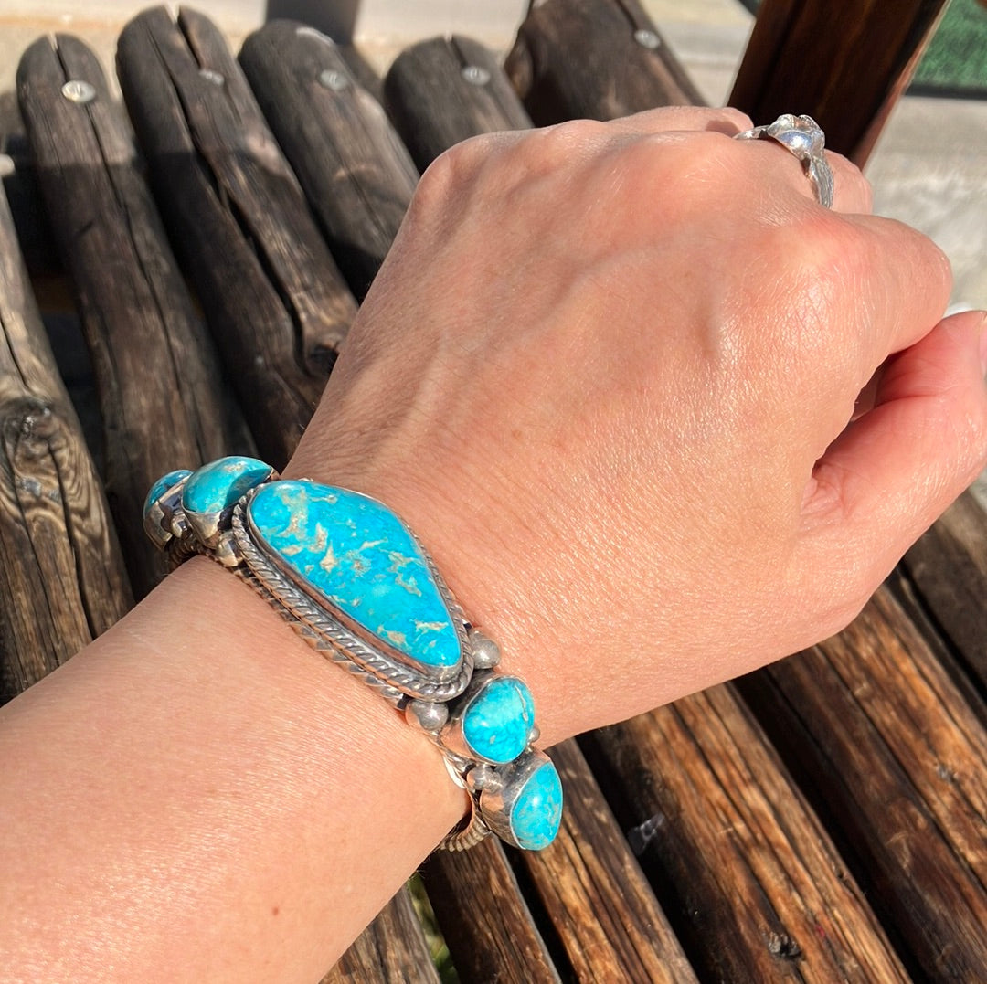 Navajo族 Hand Made Turquoise Bangle