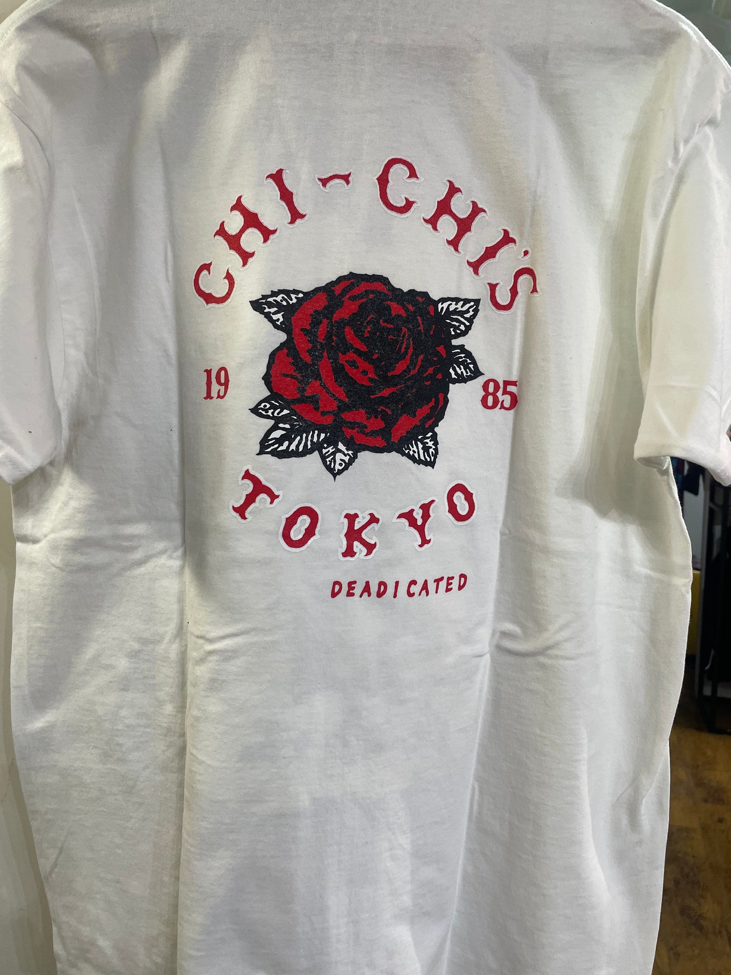 CHI-CHIS Bertha White T-Shirt