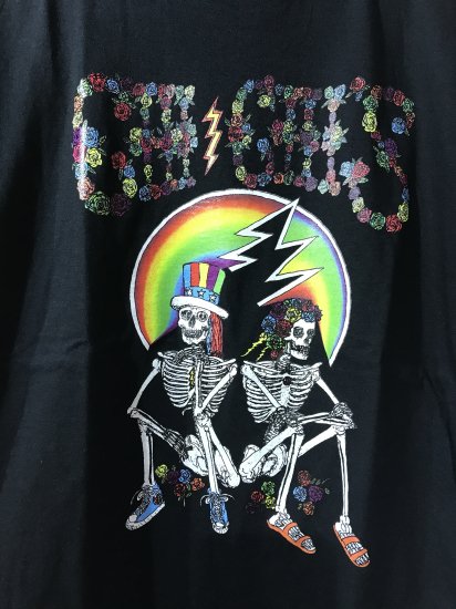 ROSE CHI-CHI'S Black T-Shirt