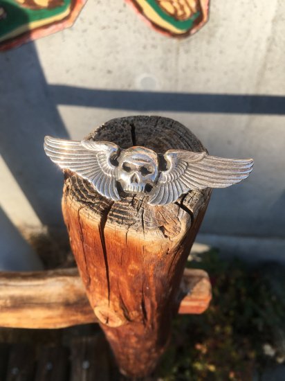 SILVER SKULL SKULL Wing Pin