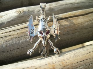 IDEA inc. Monster Pendant Top