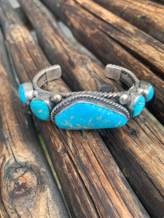 Navajo族 Hand Made Turquoise Bangle