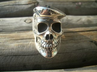 IDEA inc. GI . Skull Ring (one of a kind)