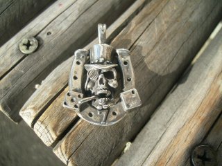 TOMBSTONE SILVER WORKS LUCKY SKULL Pendant Top