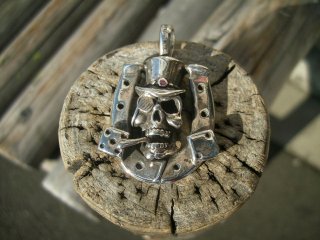 TOMBSTONE SILVER WORKS LUCKY SKULL Pendant Top with Sapphire